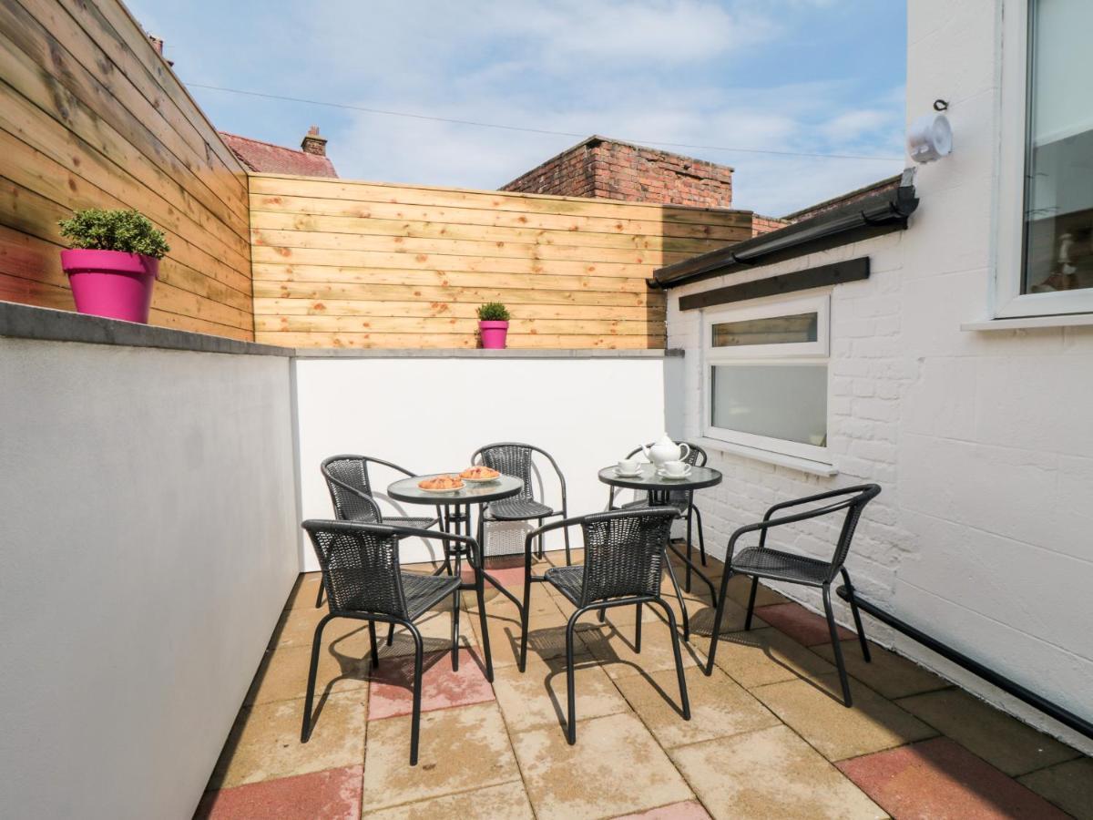 The Robins Villa Filey Exterior foto